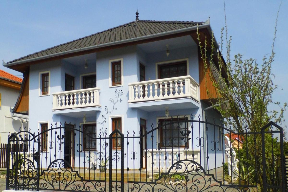 Levendula Apartman Залакарос Екстериор снимка